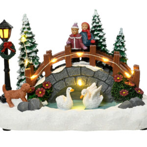 Decoratiune luminoasa Kids and swans multicolor 17.8x11x12.3 cm polirasina cu 10 LED-uri lumina calda pentru interior - imagine 1