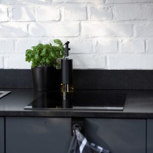 Dozator ulei/otet Wenko Boga 300 ml sticlă inox plastic negru transparent pentru bucătărie - imagine 13