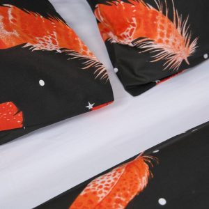 Lenjerie de pat dubla Feathers multicolora bumbac 220x220 cm 4 piese cu sistem de inchidere cu nasturi si perne tip plic - imagine 3