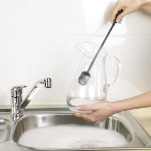 Perie pentru spalat vase Wenko din silicon 3.5 x 38 x 3.5 cm pentru curatenie eficienta in bucatarie - imagine 4