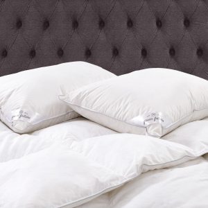 Perna Feeling Green Future 50x70 cm 50% puf de gasca 50% pana de gasca husa bumbac 100% confortabil somn sanatos - imagine 3