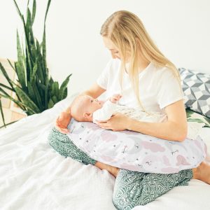 Perna pentru alaptat CloseToMe Over The Moon Pink 158 cm ergonomica, detasabila si lavabila pentru confortul mamei si copilului - imagine 3