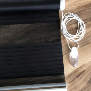 Jaluzea rulou zebra roleta textila Pliseli Day & Night 160x260 cm poliester negru mecanism plastic aluminiu blocheaza 60% lumina - imagine 4