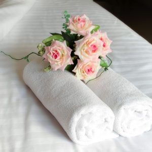 Set 2 prosoape pentru fata Hotel Line Bedora 50x90 cm 100% bumbac cardat alb 500 g/mp - imagine 5