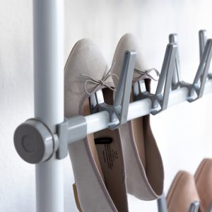 Set bara 94 cm cu agatatori pentru depozitare incaltaminte Wenko Herkules inox si plastic, organizator pentru 8 perechi pantofi - imagine 4